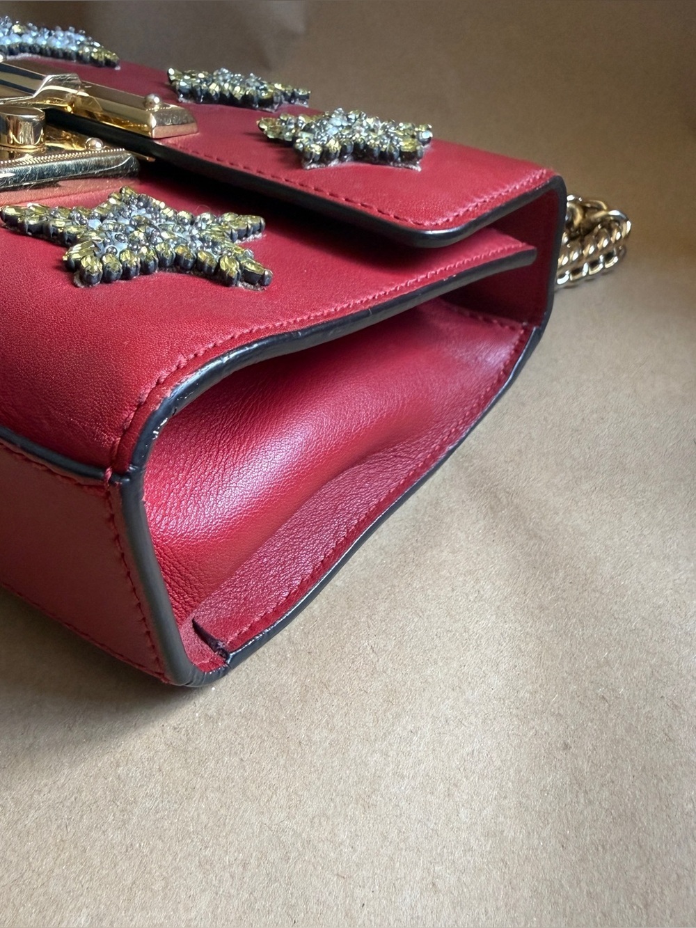 Gucci Red Cowhide Star bag (Limited Edition) - Picture 7 of 9
